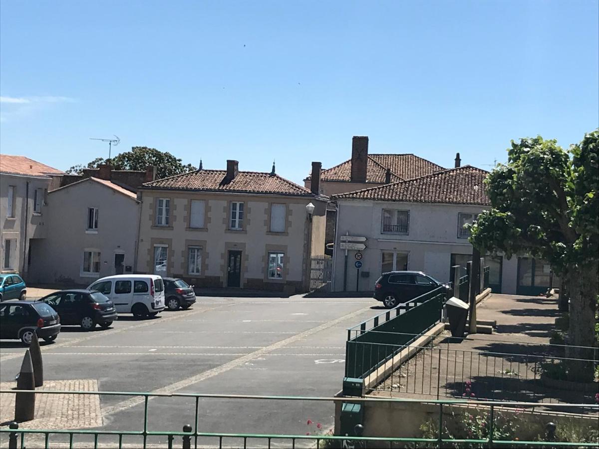 Appartement Place au Repos à Mouilleron-en-Pareds Extérieur photo